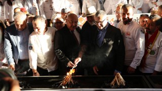 Adana Lezzet Festivali’nde 8. Yıl Coşkusu: Mangal Ateşi Yandı