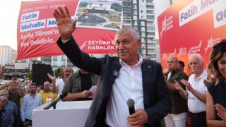 Adana’da Açılışlar Devam Ediyor: Mahalle Merkezi Açıldı