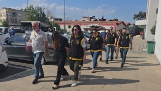 Adana’da Kadın Hırsızlık Çetesi Çökertildi