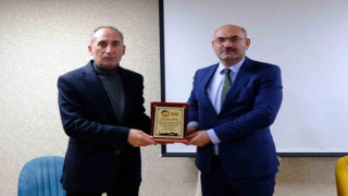 Ağrı İl Özel İdaresinde veda yemeği