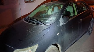 Alacak-verecek meselesinde silahlar konuştu, 4 araç zarar gördü