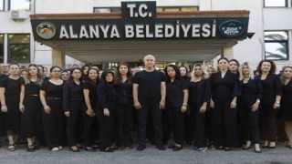 Alanya Belediyesinden kadına şiddete siyah tepki