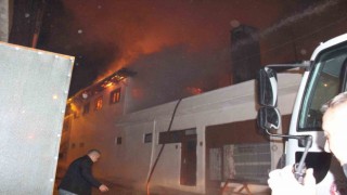 Alevlere teslim olan tarihi hamam küle döndü