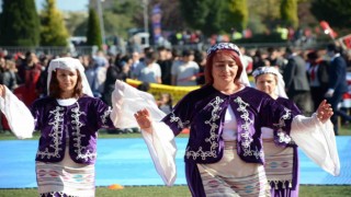 Anadolu Kadınlarının gösterisi 29 Ekime damga vurdu