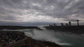 Anne, iki çocuğuyla birlikte Niagara Şelalesine atlayarak intihar etti