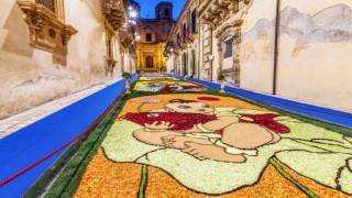 Antalya Çiçek Desenleri yarışmasına başvurular devam ediyor