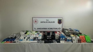Antalyada çok miktarda kaçak elektronik eşya ele geçirildi