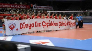Aras Kargo Spor Kulübü Sultanlar Ligi coşkusunu yeniden İzmire taşıdı
