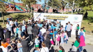 Arnavutköyde Geleneksel Oyun ve Oyuncaklar festivali renkli görüntüler oluşturdu