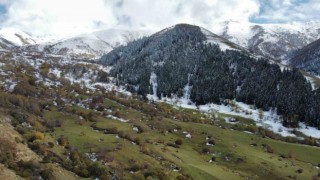 Artvinde sonbahar ve kış manzaraları aynı karede