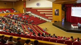 Atatürk Üniversitesinde oryantasyon programı devam ediyor
