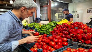 Atatürkü gören esnaf, oğlu ve torunu ile mesleğini sürdürüyor