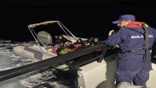Ayvacık açıklarında 40 kaçak göçmen yakalandı