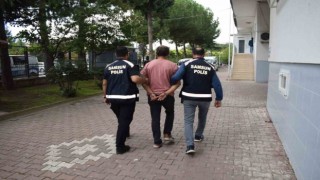 Bafrada hırsızlık suçundan aranan şahıs yakalandı