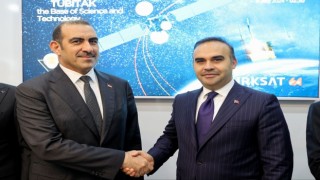 Bakan Kacırdan sanayi ve teknoloji diplomasisi