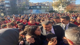 Bakan Tekin: “20 yıllık bir öğretmeni test sınavına almak olmaz”