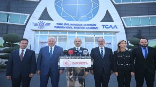 Bakan Uraloğlundan İzmire 4 yeni iç hat müjdesi