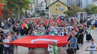 Bandırmada Gazzeye destek yürüyüşü