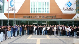 Başkan Aşgın, kültür merkezindeki gençlerle buluştu