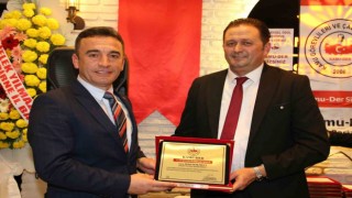 Başkan Dökmeciye ödül