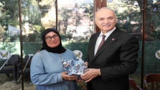 Başkan Düzceyi güzelleştiren kadınlarla bir araya geldi