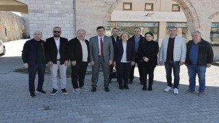 Başkan Kahveci, Çiniciler Çarşısına hak ettiği değeri vereceğiz