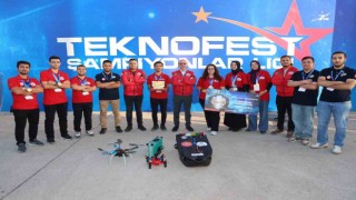Başkan Pekyatırmacı TEKNOFESTte Selçukluyu başarıyla temsil eden takımları tebrik etti
