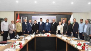 Başkan Yücel Güngörden Denizli OSB yönetimine tebrik ziyareti