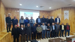 Batmanda Güney Kore ve Nepalden gelen uzmanlar arıcılık eğitimi verdi