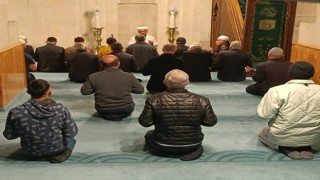 Bayburtta bütün camilerde şehitler ve mazlumlar için dualar edildi