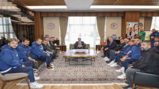 Belediye Kütahyaspordan Vali Işına ziyaret