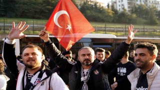 Beşiktaş taraftarı stadyuma geldi