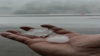 Bigada ceviz büyüklüğünde dolu yağdı