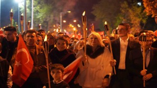 Bilecik, Cumhuriyet yürüyüşünde tek yürek oldu
