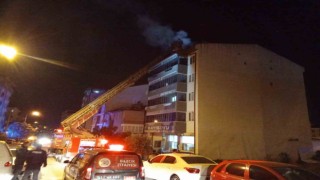 Bilecikte çatı katında çıkan yangını korkuttu