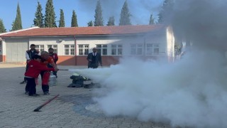 Bilecikte ilkokul ve ortaokul öğrencilerine yangın eğitimi