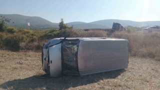 Bilecikte kontrolden çıkan araç şarampole uçtu, sürücüsü yaralandı