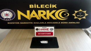 Bilecikte şüpheli şahsın üzerinden uyuşturucu çıktı