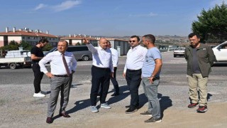 Bir haftada 5 bin 958 ton sıcak asfalt atıldı