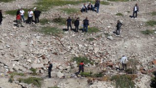 Boş arazide insan kemikleri bulundu