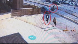 Böyle senaryo polisleri bile şaşırttı...Arkadaşına kapkaç yaptırttı