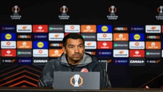 Bronckhorst: İyi bir takıma karşı oynayacağız