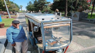 Bu da güneş enerjili motosiklet: Hem gidiyor hem de şarj ediyor