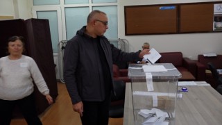 Bulgaristan seçimleri için Türkiyedeki çifte vatandaşlar sandık başında