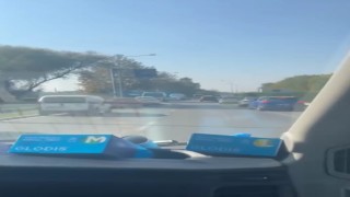 Bursada sürücülerin fermuar yöntemiyle ambulansa yol vermesi kamerada