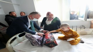 Büyükakın, doğalgaz patlamasından etkilenen vatandaşlarla bir araya geldi