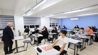 Büyükgözden güzide gençlere tatlı sürpriz