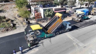 Büyükşehir, Türkoğlunun ana caddesinde asfalta başladı