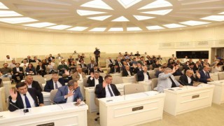 Büyükşehirden çiftçilere üzüm sıkma makinesi ve sera projesi desteği