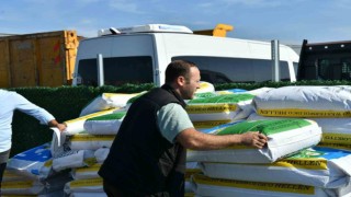 Büyükşehirin desteği Balıkesirli çiftçinin yüzünü güldürüyor